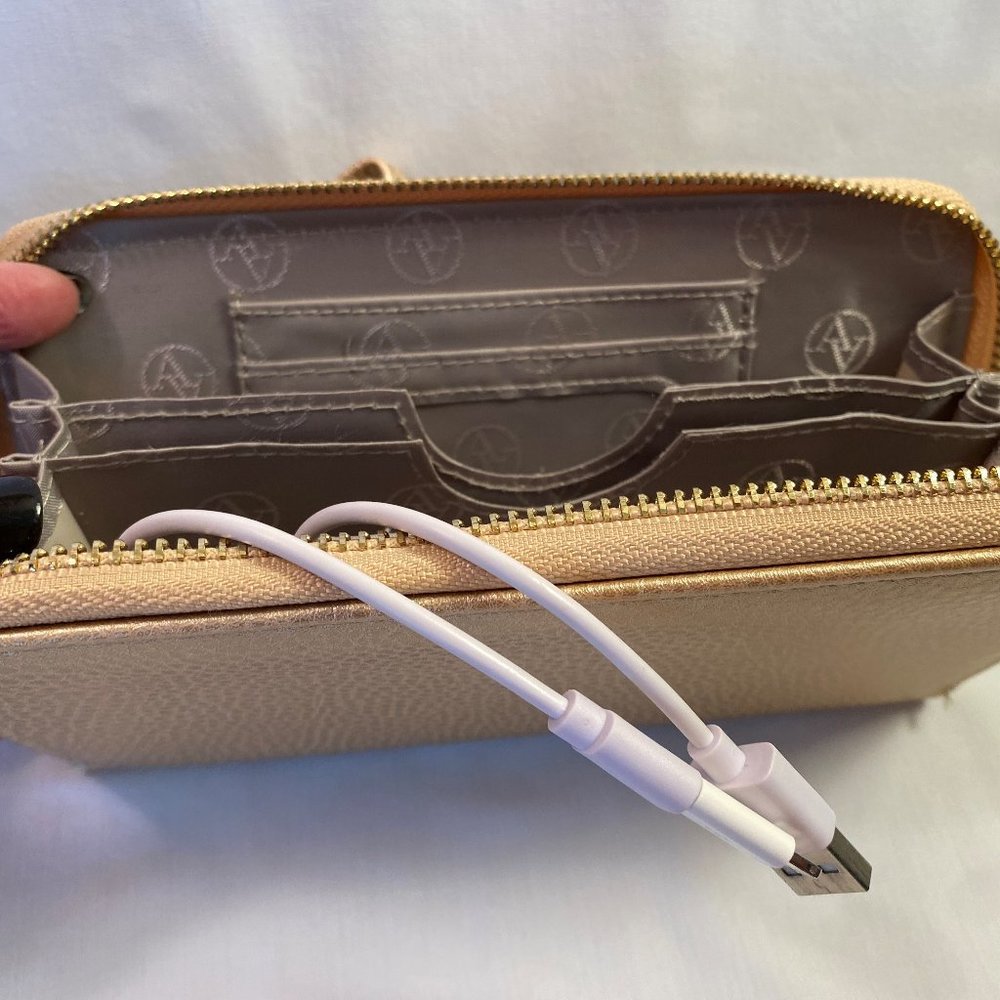 ADRIENNE VITTADINI Studio Charging Wristlet Wallet with RFID Protection. NWOT